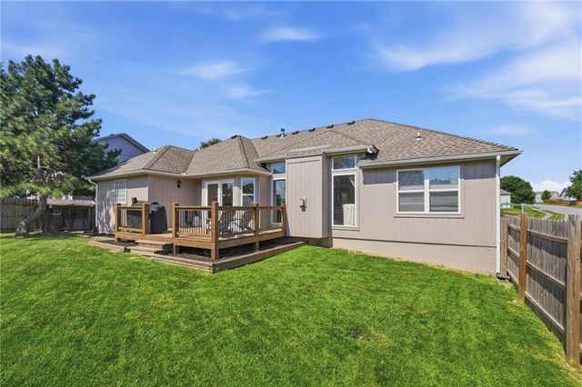 4421 SW Hillside Drive, Lee's Summit, MO 64082