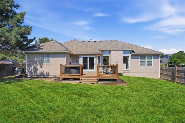 4421 SW Hillside Drive, Lee's Summit, MO 64082