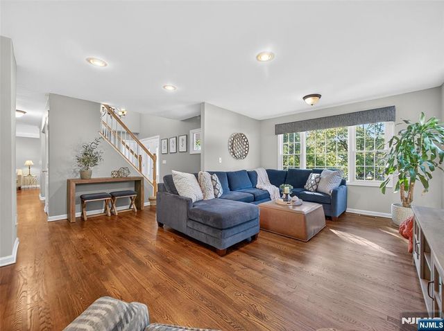 46 Elbert Court, Ramsey, NJ 07446