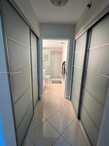 19901 E Country Club Drive 2505, Aventura, FL 33180