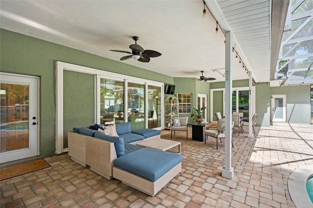 1254 MAGNOLIA FARMS CT, Eustis, FL 32726