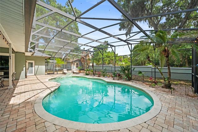 1254 MAGNOLIA FARMS CT, Eustis, FL 32726