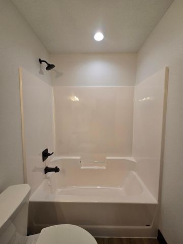 707 Council Court, Ellendale, MN 56026