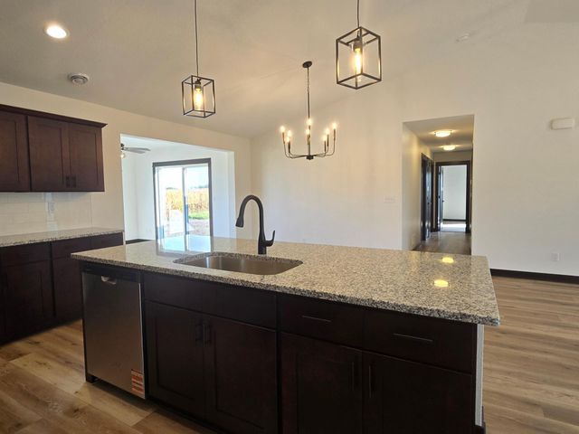 707 Council Court, Ellendale, MN 56026