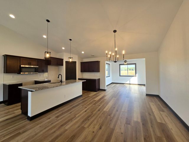 707 Council Court, Ellendale, MN 56026