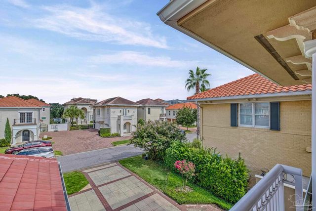 43 Port Royal Way, Pensacola, FL 32502