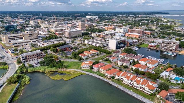 43 Port Royal Way, Pensacola, FL 32502