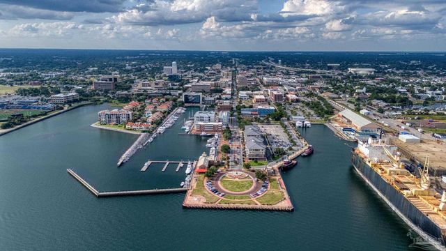 43 Port Royal Way, Pensacola, FL 32502