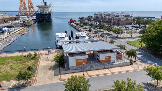 43 Port Royal Way, Pensacola, FL 32502