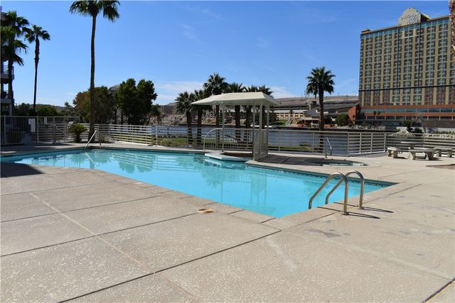 211 Moser Avenue 204, Bullhead City, AZ 86429