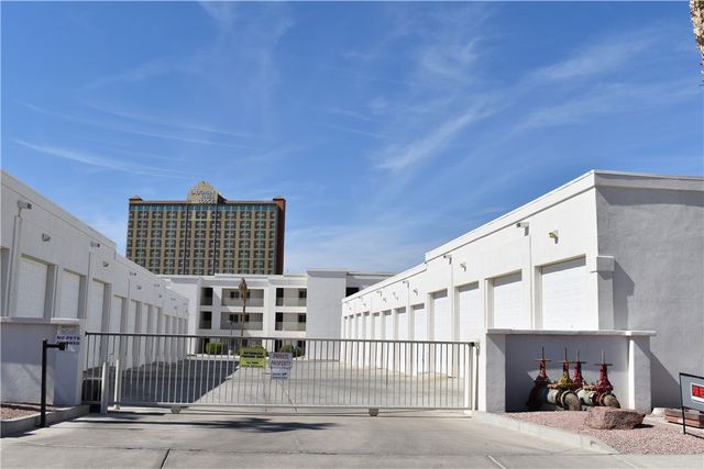 211 Moser Avenue 204, Bullhead City, AZ 86429