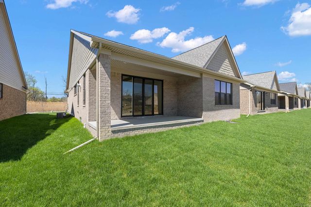 5872 Willow Grove Drive, Troy, MI 48085
