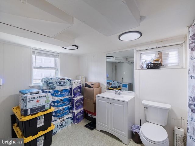 105 W KEYSTONE AVE, Wilmington, DE 19804