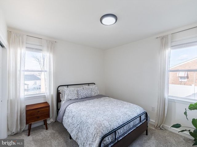 105 W KEYSTONE AVE, Wilmington, DE 19804