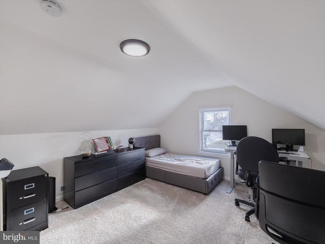 105 W KEYSTONE AVE, Wilmington, DE 19804