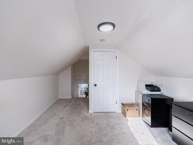 105 W KEYSTONE AVE, Wilmington, DE 19804