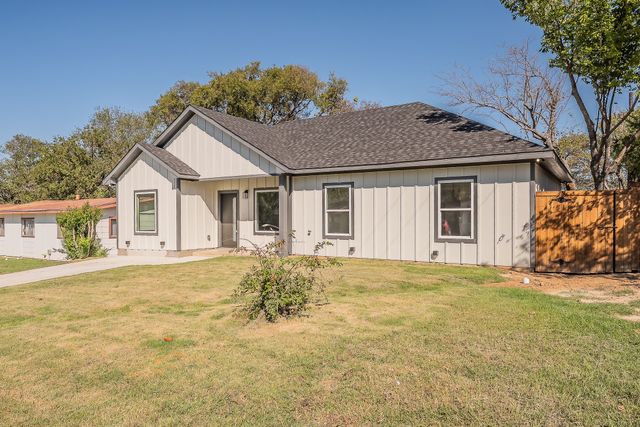 1019 Newby Avenue, Bridgeport, TX 76426