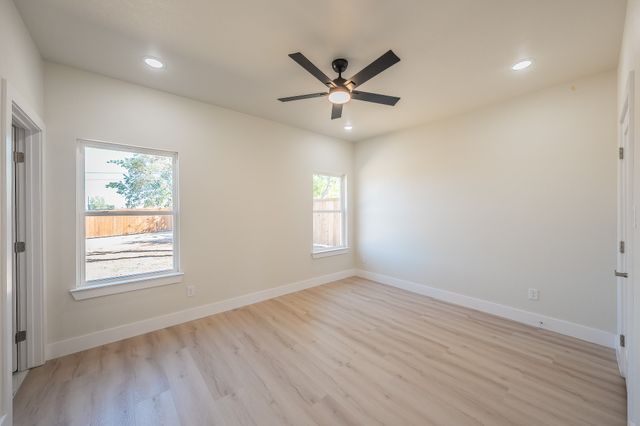 1019 Newby Avenue, Bridgeport, TX 76426