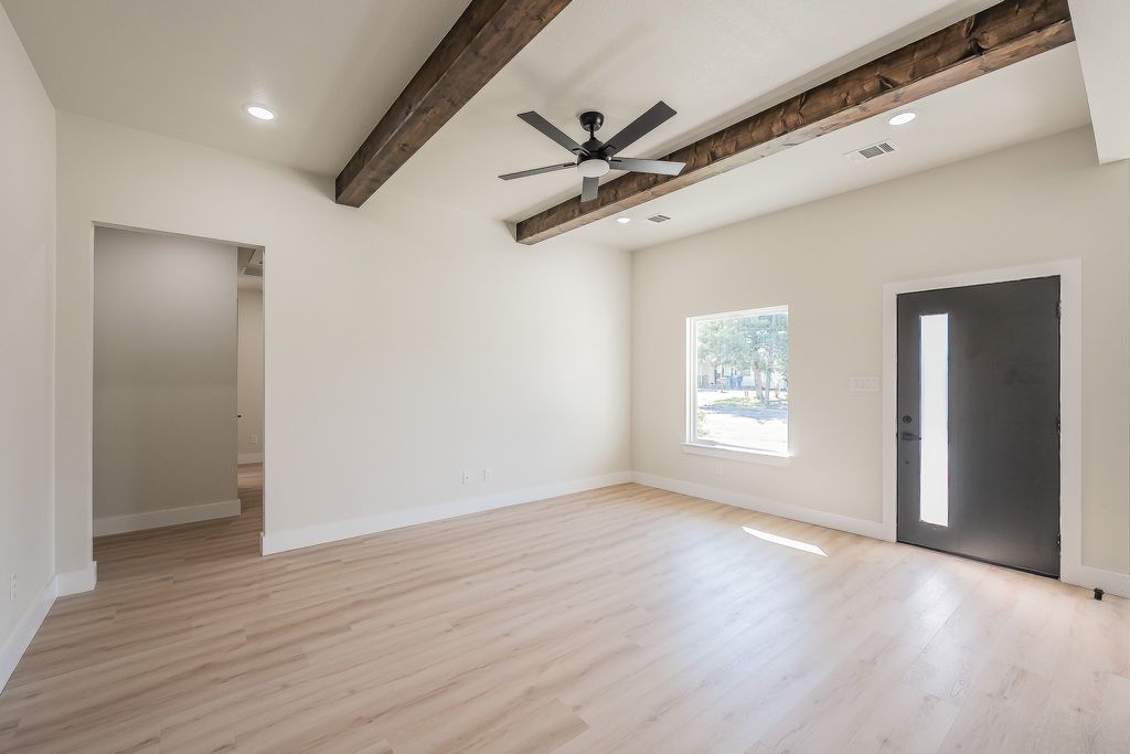 1019 Newby Avenue, Bridgeport, TX 76426 — photo 5