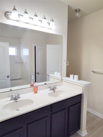 103 Hawkins CT, Hutto, TX 78634