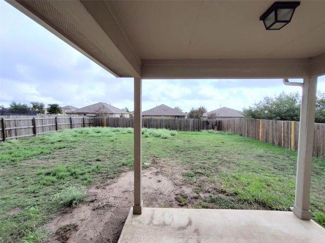 103 Hawkins CT, Hutto, TX 78634
