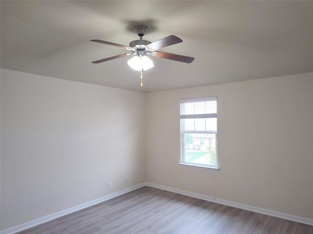 103 Hawkins CT, Hutto, TX 78634