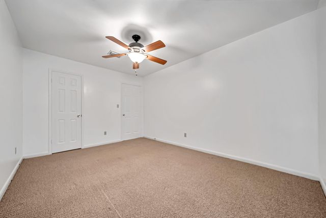 10732 Briar Forest Drive 37, Houston, TX 77042