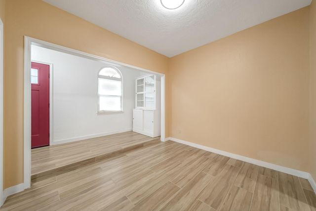 10732 Briar Forest Drive 37, Houston, TX 77042
