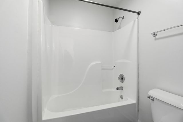 204 Creekwood Dr, White House, TN 37188