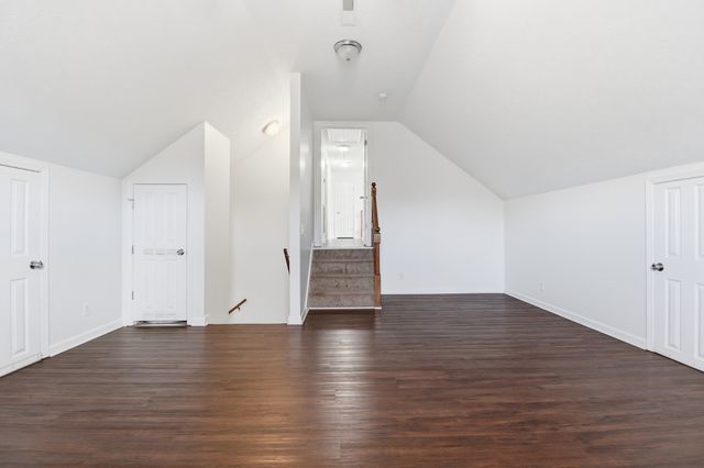 204 Creekwood Dr, White House, TN 37188