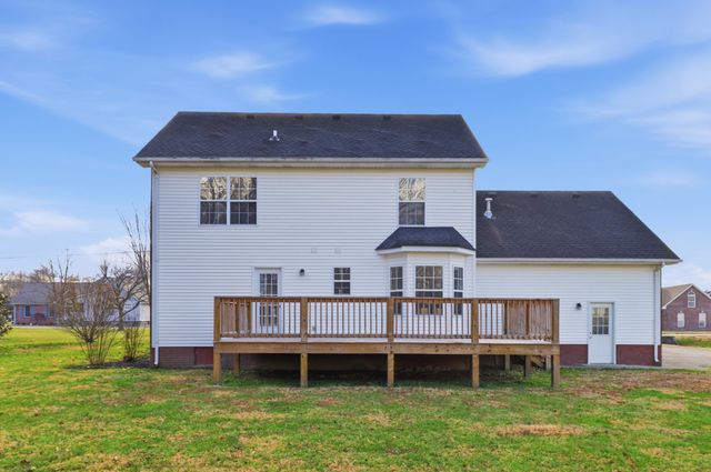 204 Creekwood Dr, White House, TN 37188