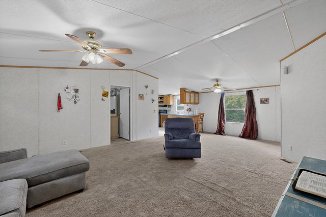 101 Garner Drive, Mabank, TX 75156