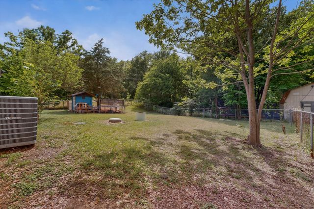 101 Garner Drive, Mabank, TX 75156
