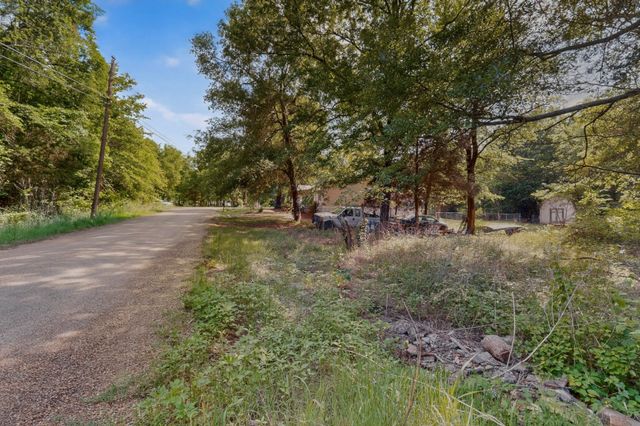 101 Garner Drive, Mabank, TX 75156
