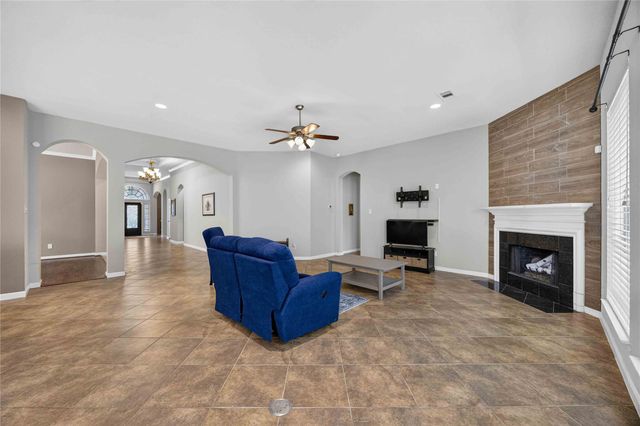 2712 Green Mountain Drive, Pearland, TX 77584