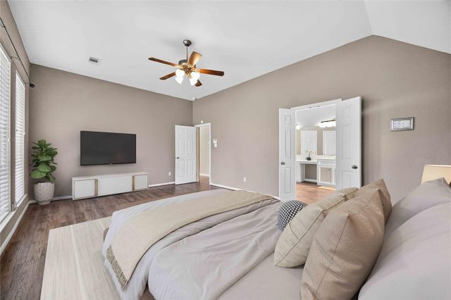 2712 Green Mountain Drive, Pearland, TX 77584