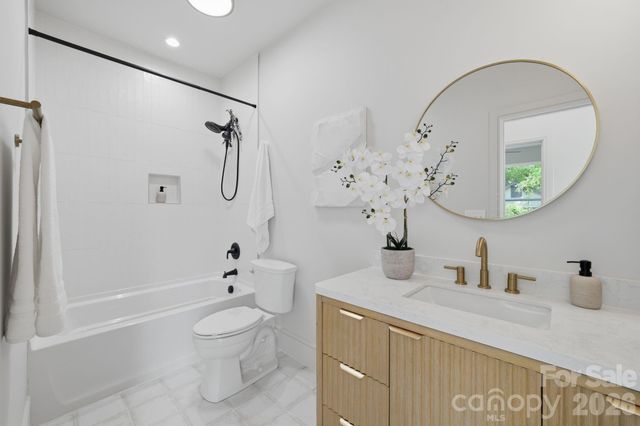 1404 Downs Avenue, Charlotte, NC 28205