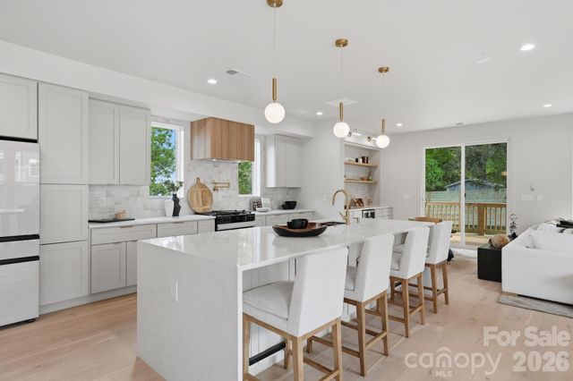1404 Downs Avenue, Charlotte, NC 28205