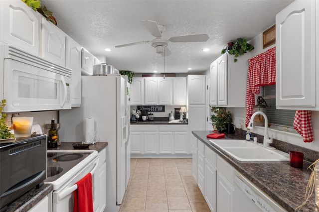 8197 FIESTA STREET, Brooksville, FL 34613