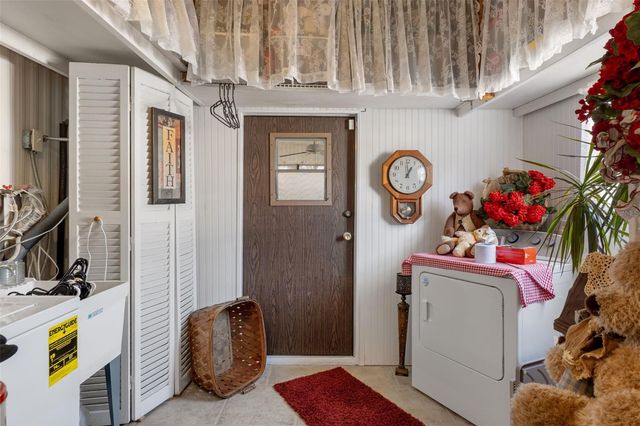 8197 FIESTA STREET, Brooksville, FL 34613