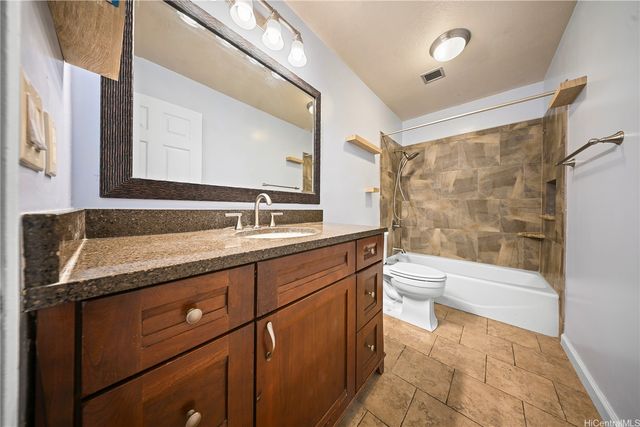 1030 Aoloa Place 5105B, Kailua, HI 96734