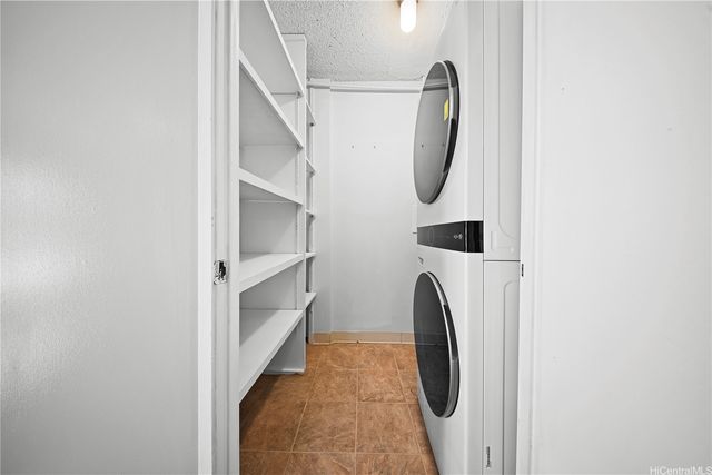 1030 Aoloa Place 5105B, Kailua, HI 96734