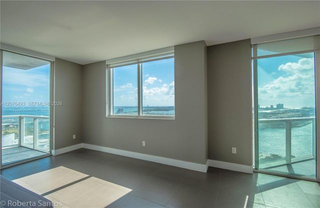244 Biscayne Boulevard 3802, Miami, FL 33132