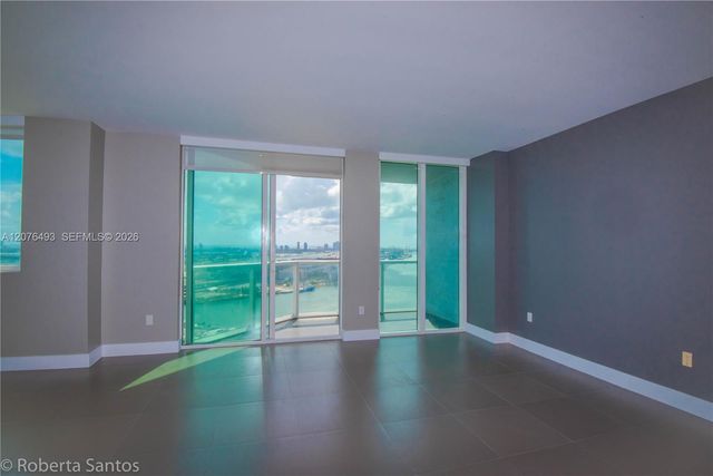 244 Biscayne Boulevard 3802, Miami, FL 33132