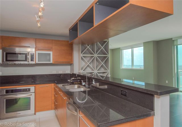 244 Biscayne Boulevard 3802, Miami, FL 33132