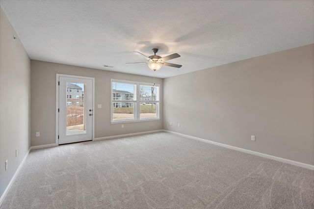 564 Foxhill Drive, 12-102, Crescent Springs, KY 41017