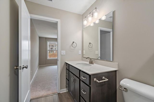 564 Foxhill Drive, 12-102, Crescent Springs, KY 41017