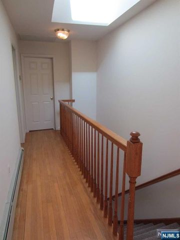 2217 B Mackay B, Fort Lee, NJ 07024