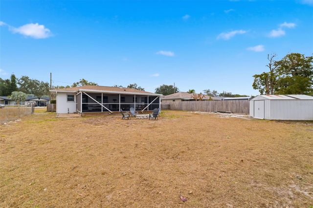 812 W 124TH AVENUE, Tampa, FL 33612