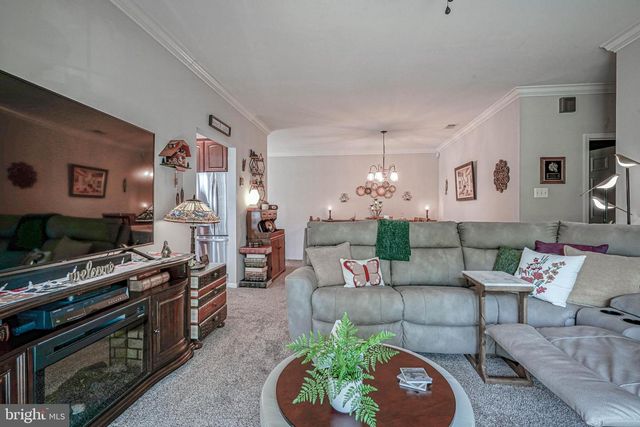 86 PELICAN PL, West Deptford, NJ 08086